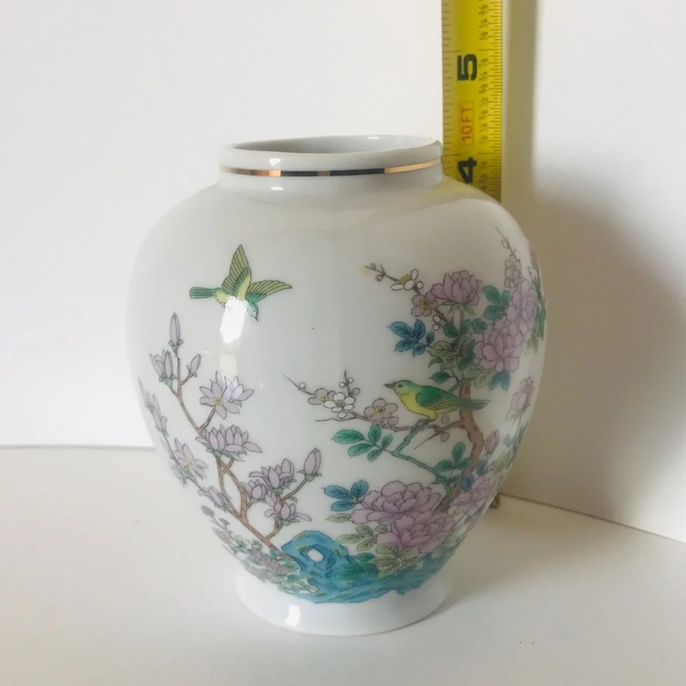 Vintage 1983 Enesco Japan Gold Trimmed Floral Birds Blossoms Small Vase.